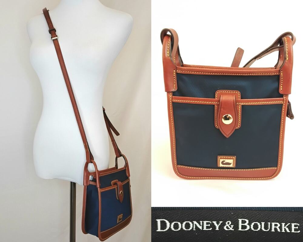 Dooney & Bourke Bag Wayfarer Letter Carrier Crossbody Purse Navy Blue #J6003